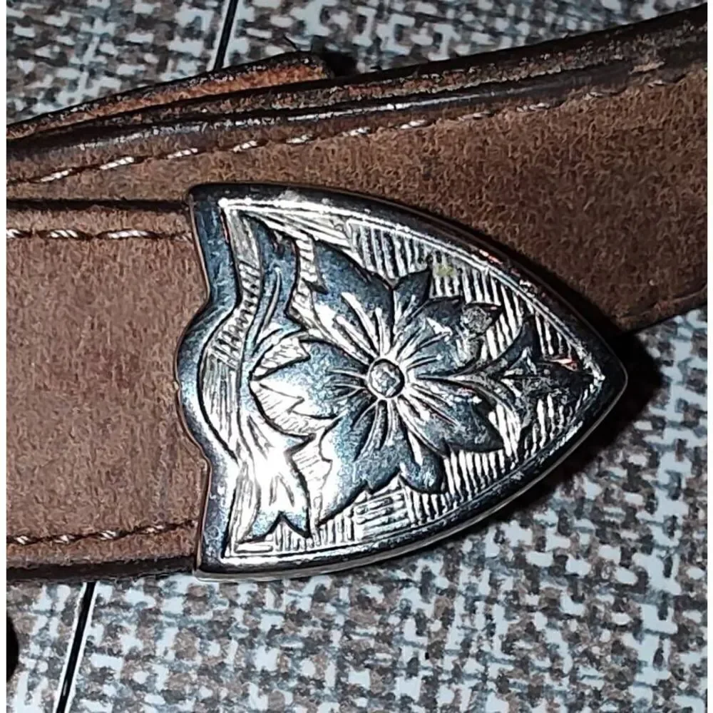 USA LEATHER BELT 3-D Belt 300 Size 34 Silver Tone buckle Floral design